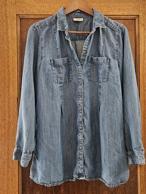 J. Jill Denim Button-Up in Light Blue Wash